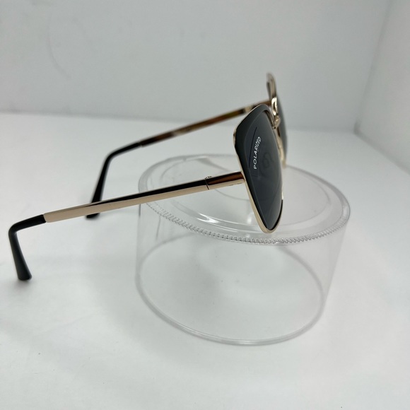 OSCAR BY OSCAR DE LA RENTA, METAL FRAME POLARIZED SUNGLASSES, SUPER NICE & CHIC - Picture 4 of 10